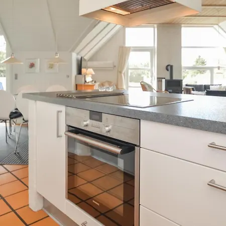 Amazing In Blvand With Kitchen Holiday home Blavand