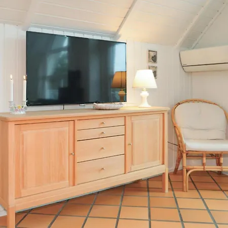 Nyaraló Beach Front Home In Blavand With Sauna *
