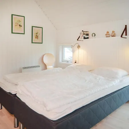 Beach Front Home In Blavand With Sauna Nyaraló Blåvand