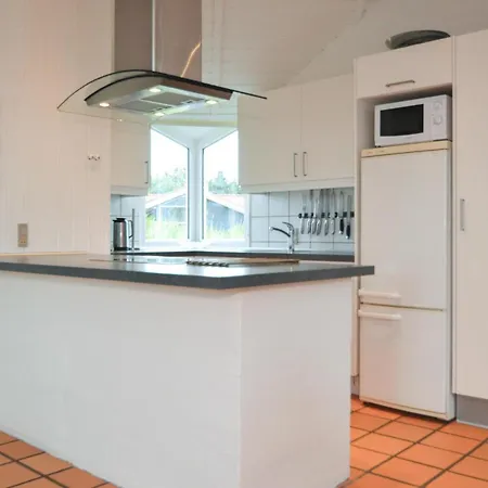 Holiday home Amazing In Blvand With Kitchen Blavand