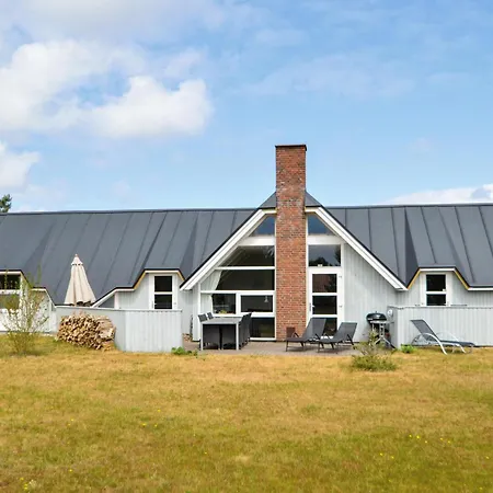Beach Front Home In Blavand With Sauna Blåvand